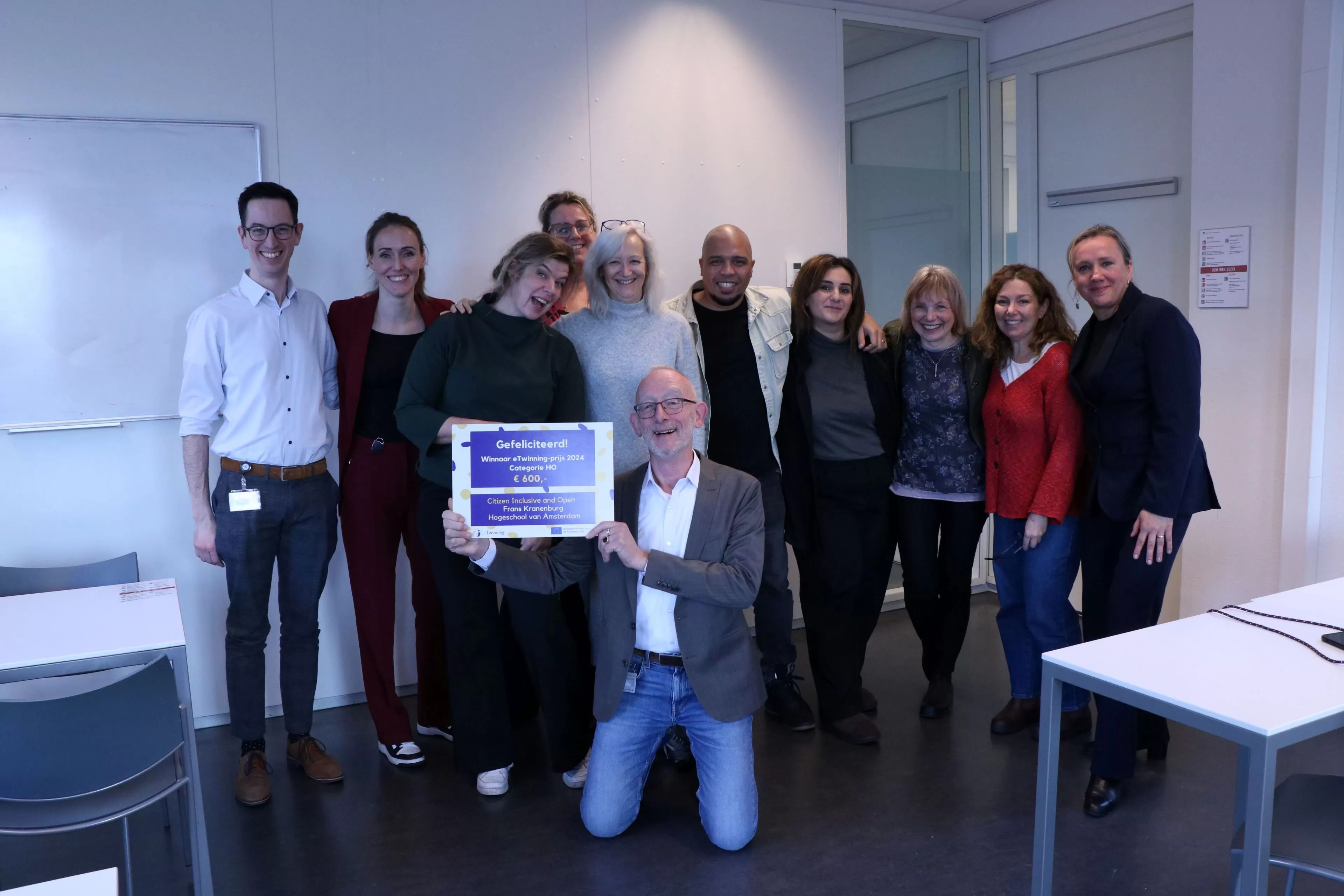 HvA docenten en Frans Kranenburg met de nationale eTwinning prijs